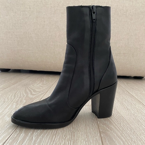 Black leather sz 37 ankle booties - Picture 1 of 5